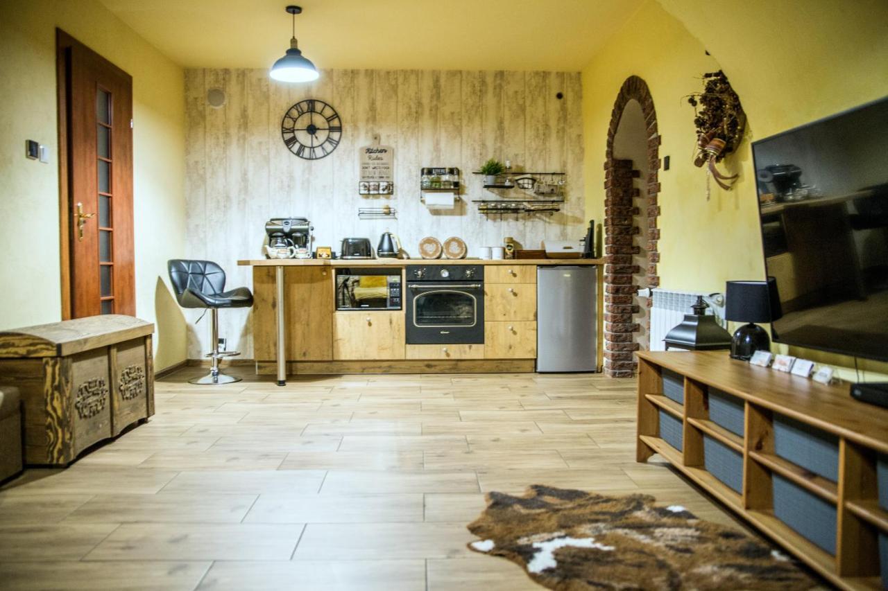 Apartament Studio11 "Cztery Pory Roku" Złotoryja Eksteriør billede